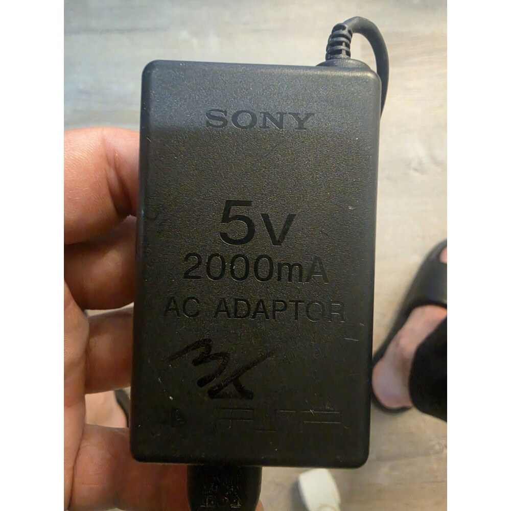 SONY AC Adapter PSP-100 5V 2A